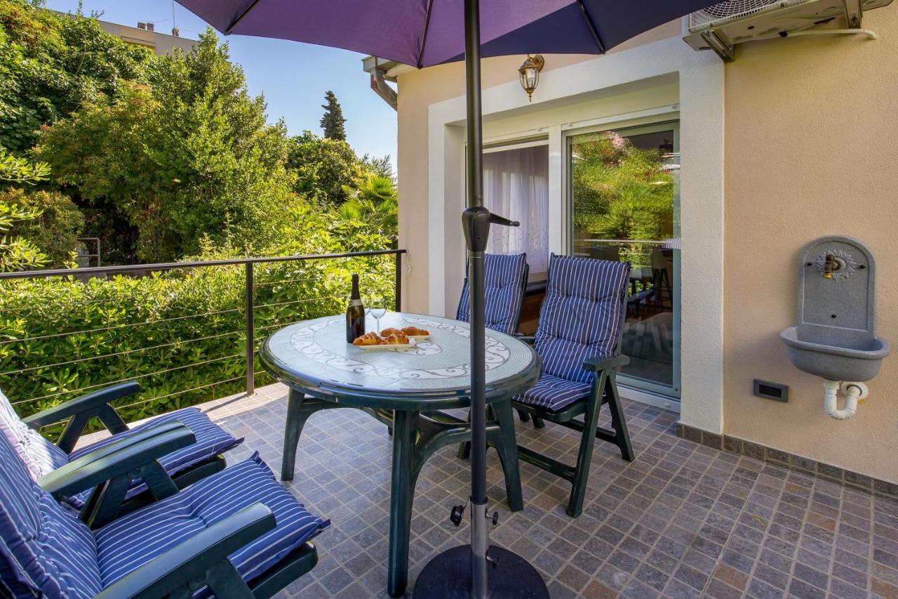 Zid Apartman Opatija Luaran gambar
